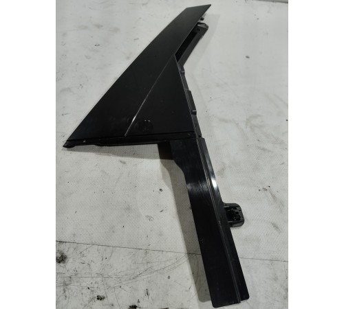 Накладка двери (задняя правая)