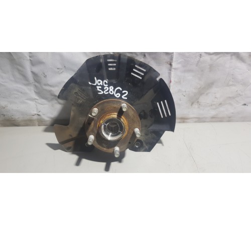 Кулак поворотный Передний Правый