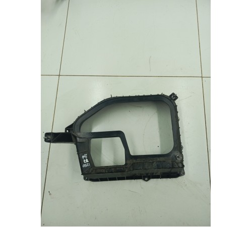 Кронштейн корпуса воздушного фильтра