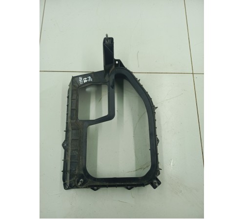 Кронштейн корпуса воздушного фильтра