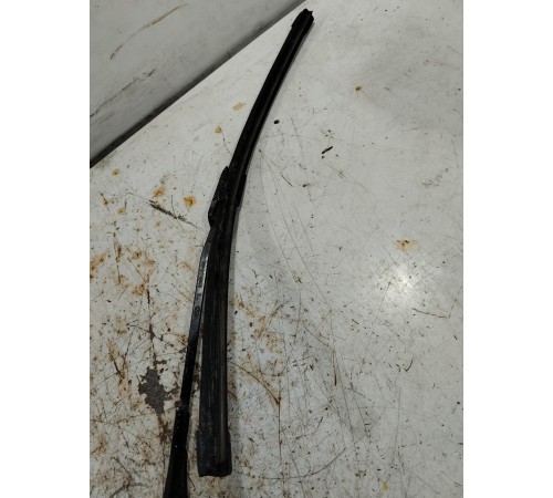 Поводок стеклоочистителя левый