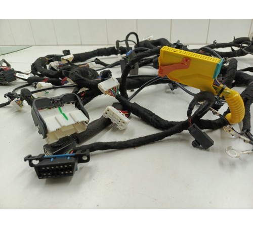 Электропроводка под торпедо