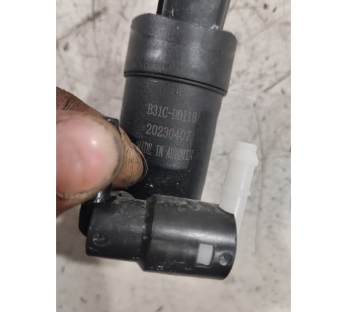 Моторчик бачка омывателя лобового стекла