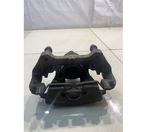 Суппорт (передний, правый)