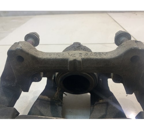 Суппорт (передний, правый)