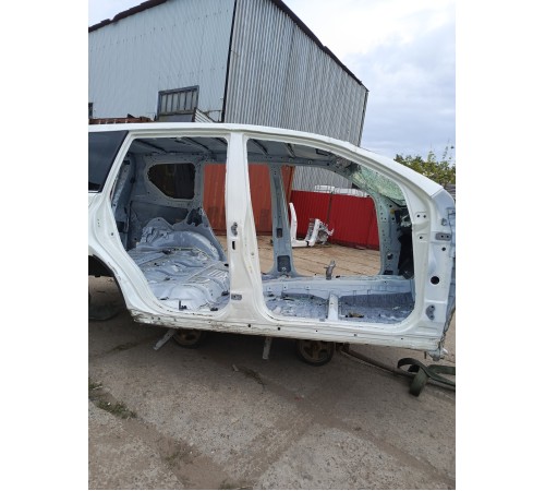 Порог со стойкой правый