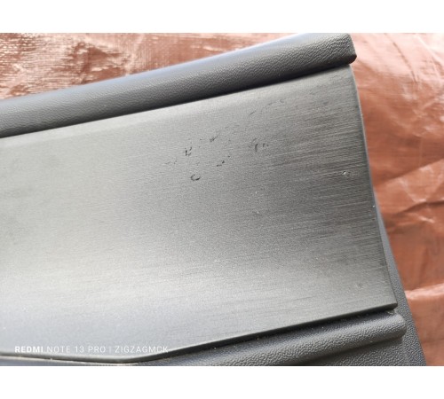 Обшивка двери передняя левая