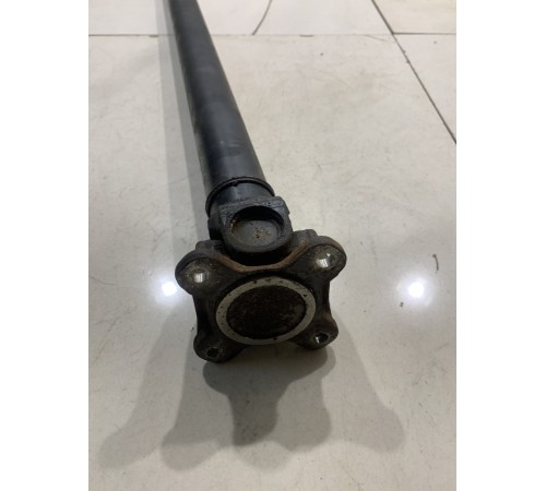 вал карданный передний