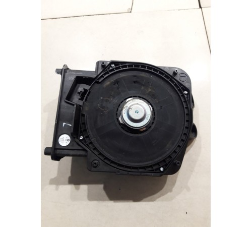 Сабвуфер передний левый