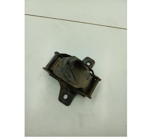 Опора двигателя передняя правая