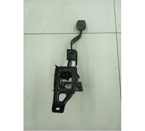 Педаль тормоза