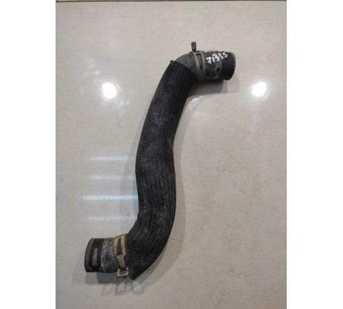 Патрубок системы охлаждения