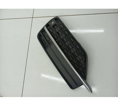 Решетка бампера левая