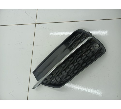 Решетка бампера левая