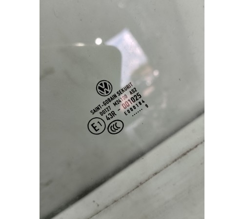 Стекло двери переднее левое