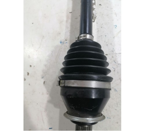 Полуось (привод) передний правый