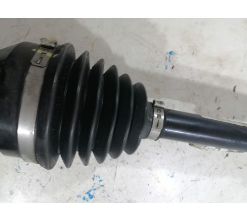 Полуось (привод) передний правый