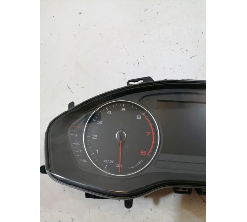 Панель приборов