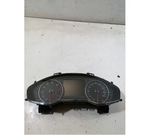 Панель приборов