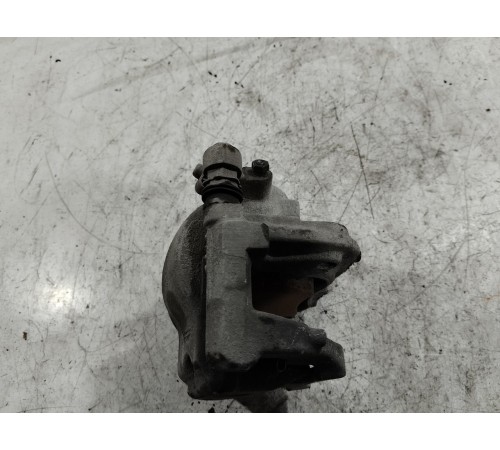 Суппорт передний правый