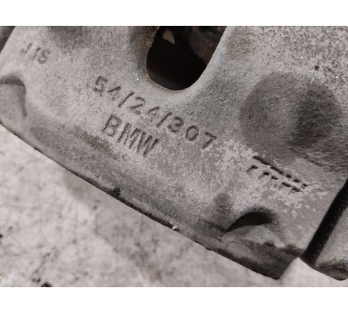 Суппорт передний правый