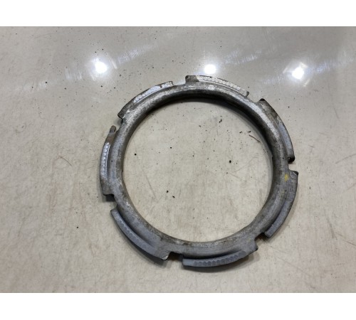 Гайка топливного насоса