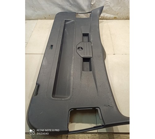 Накладка крышки багажника