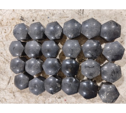 Комплект колесных колпачков 24 шт.