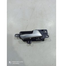 Ручка двери (задняя правая внутренняя)