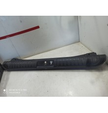 Обшивка панели багажника