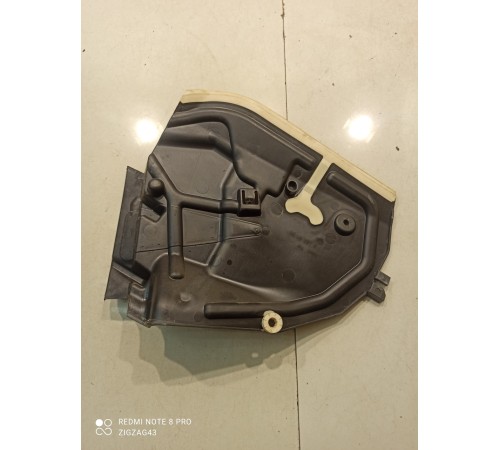 Водосток двери (задней левой)