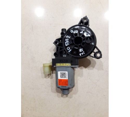 Моторчик стеклоподъемника (задний правый)