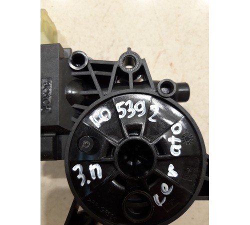 Моторчик стеклоподъемника (задний правый)