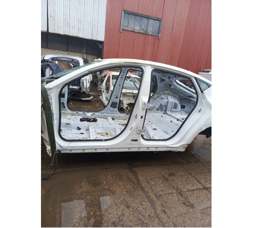 Порог со стойкой левый