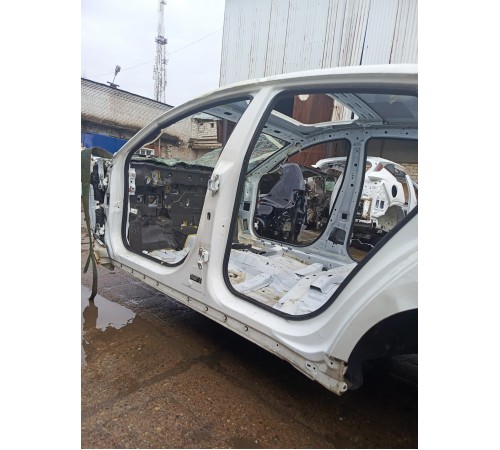 Порог со стойкой левый