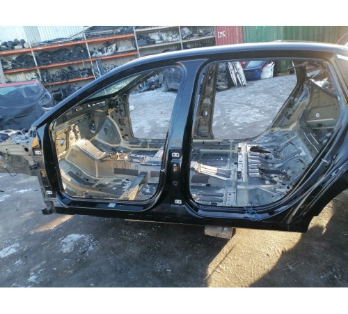 Порог левый с центральной стойкой