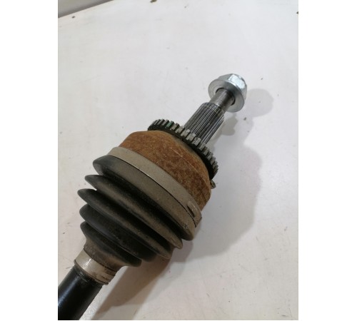 Привод (полуось) передний левый