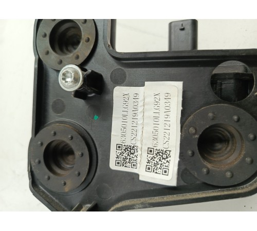 Доводчик крышки багажника