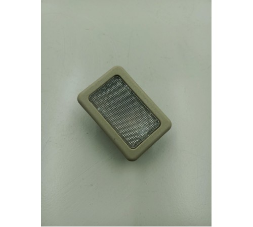 Плафон внутреннего освещения салона