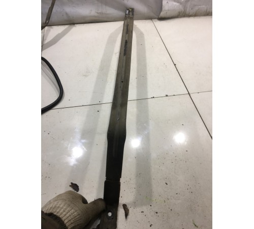 Кронштейн топливного бака