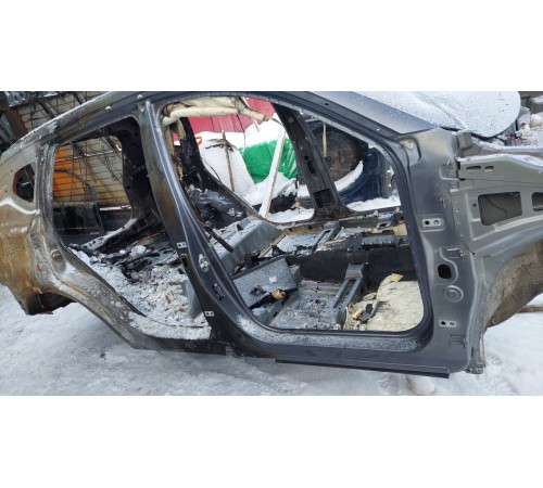 Порог со стойкой(правый)