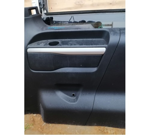 Обшивка багажника правая