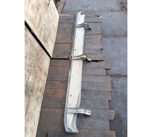 Подножка правая