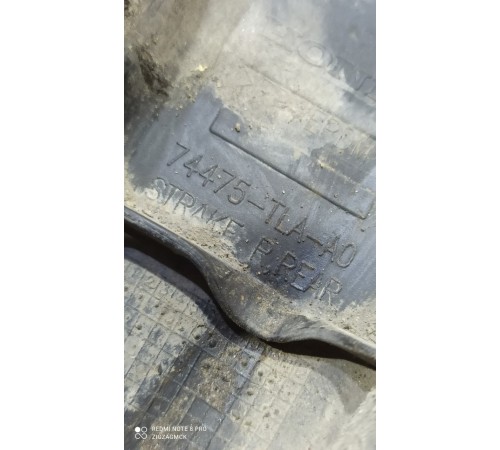 Брызговик (задний правый)