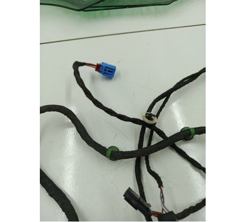 Электропроводка двери передняя правая