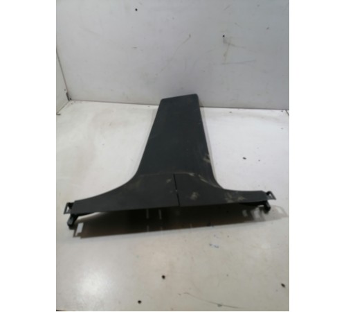 Обшивка центральной стойки правая нижняя