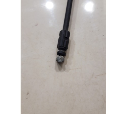 Трос открывания капота