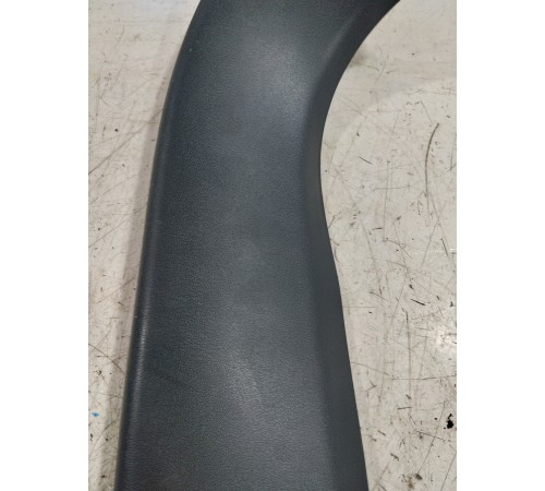 Накладка багажника задняя правая верхняя