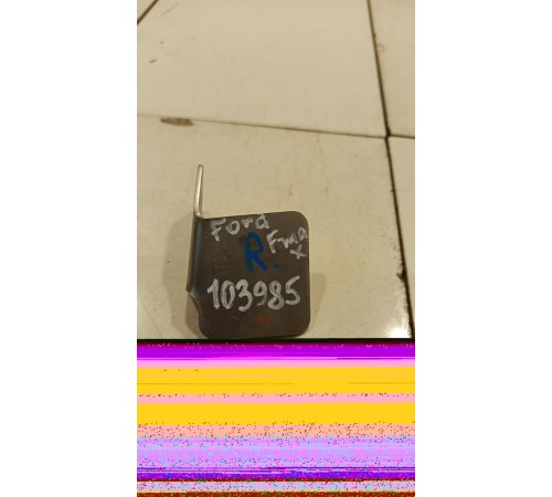 Кронштейн(крепление) консоли правый