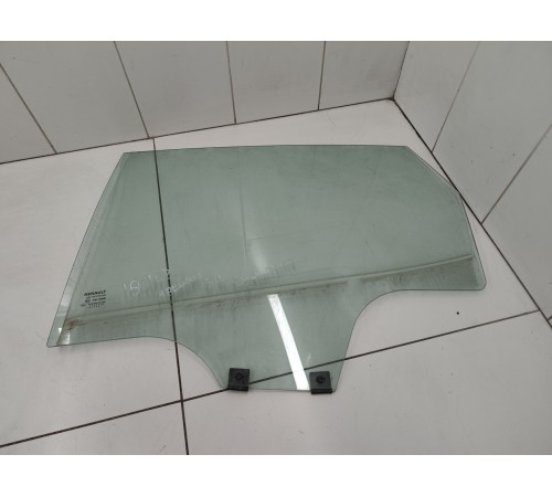 Стекло двери заднее левое